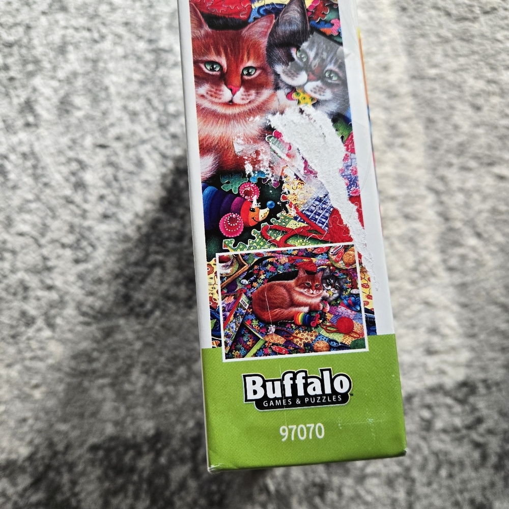 Buffalo Cats "Puzzling Problem" 750 Piece Puzzle - Picture 4 of 6